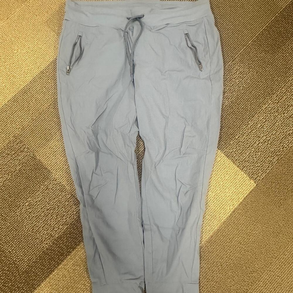 Womens athleta joggers size 16